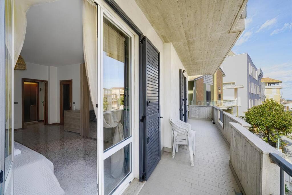 Comfort & Relax Centrale, Wifi E Parking Porto SantʼElpidio Extérieur photo